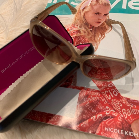 Diane Von Furstenberg Accessories - Diane von Furstenberg NWB Sunglasses✨